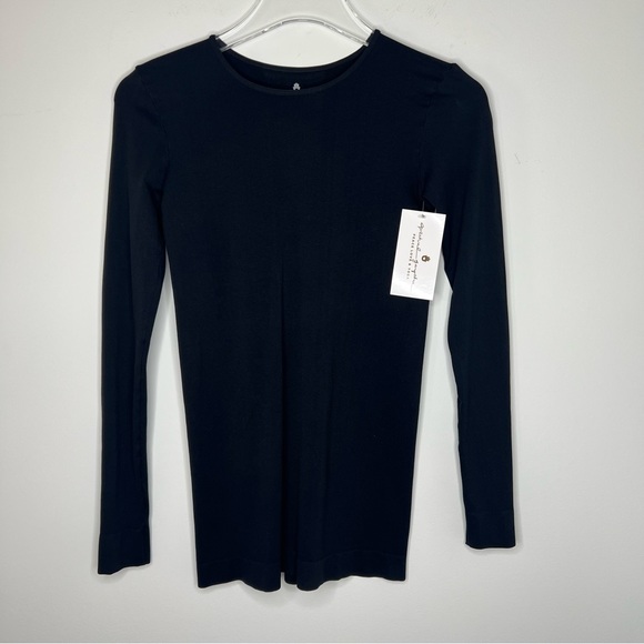 NWT ⭐️ SPIRITUAL GANGSTER Black Fitted Long Sleeve Active Tee M/L - Picture 4 of 4